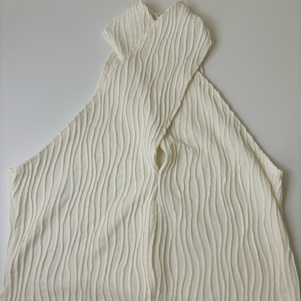 White Women’s Top Size M